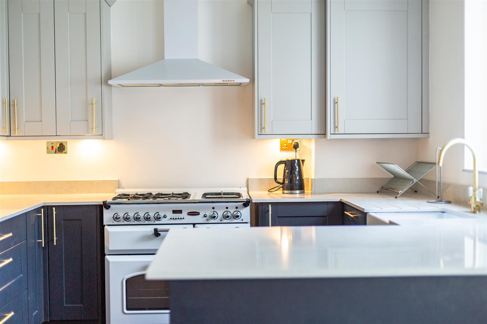 Queen Victoria Road, Llanelli, SA15 2TL